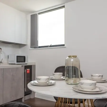 Luxury Penthouse, Minster Views, Terrace & Parking