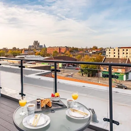 Stayzeni, Ouse Court Stunning 2 Bed Flat 约克